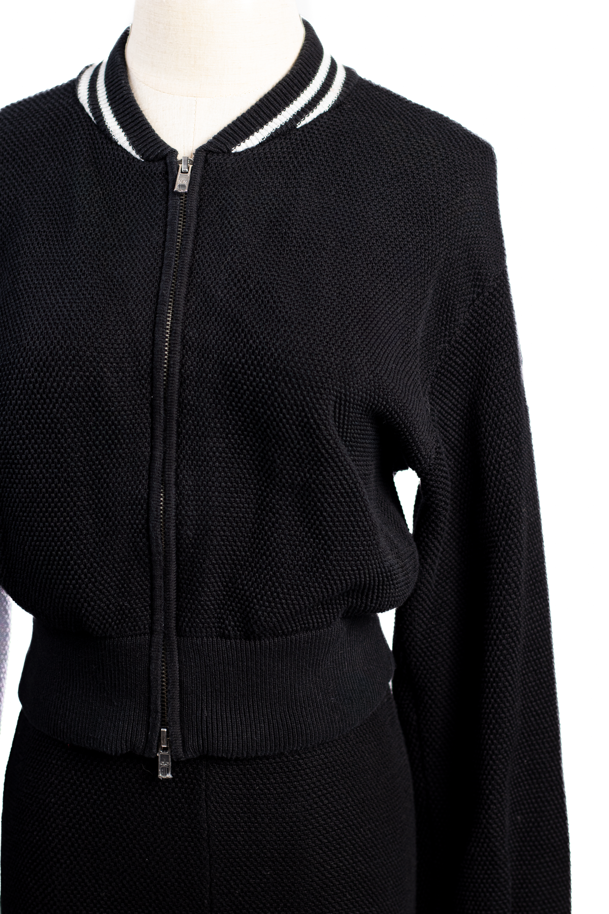 SET ALO YOGA | SHORT + SWEATER