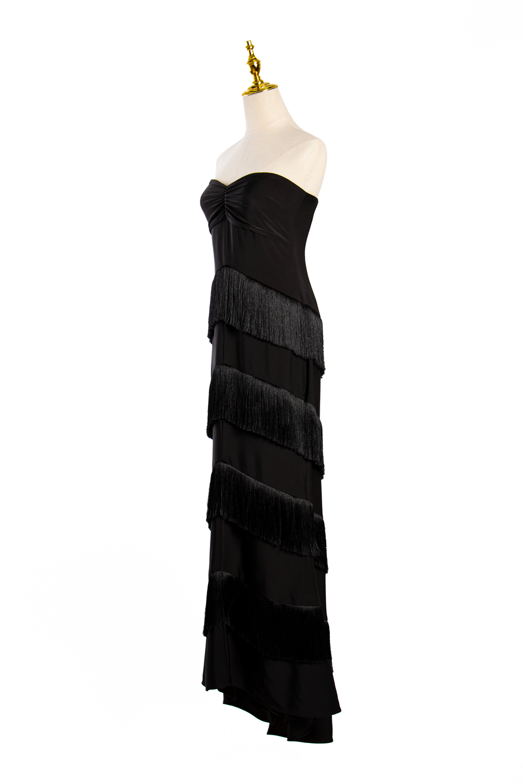 VESTIDO LARGO NEGRO CON FLECOS