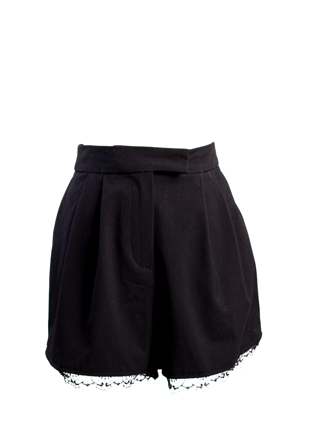 SHORT SASTRE CON ENCAJE