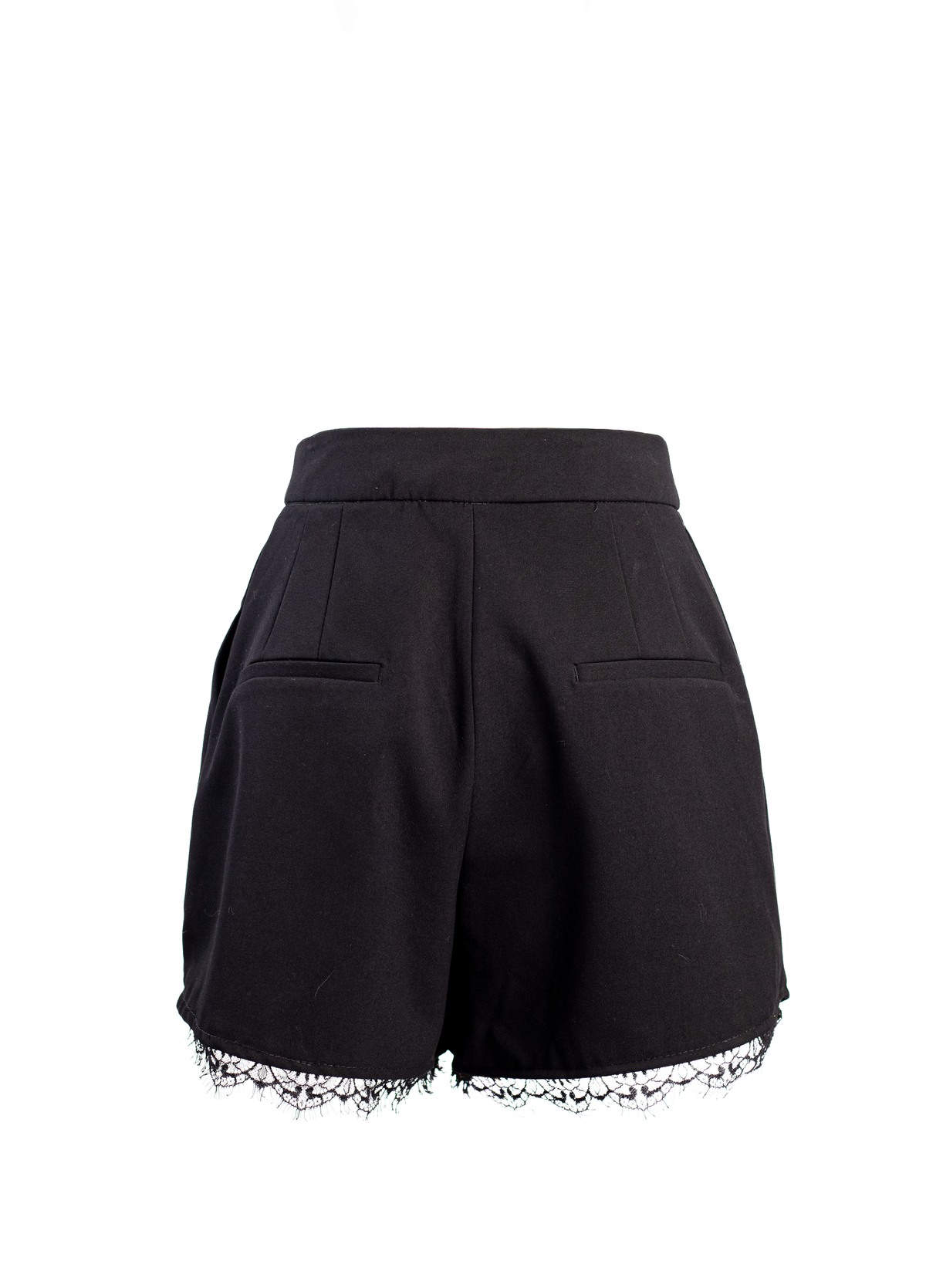SHORT SASTRE CON ENCAJE