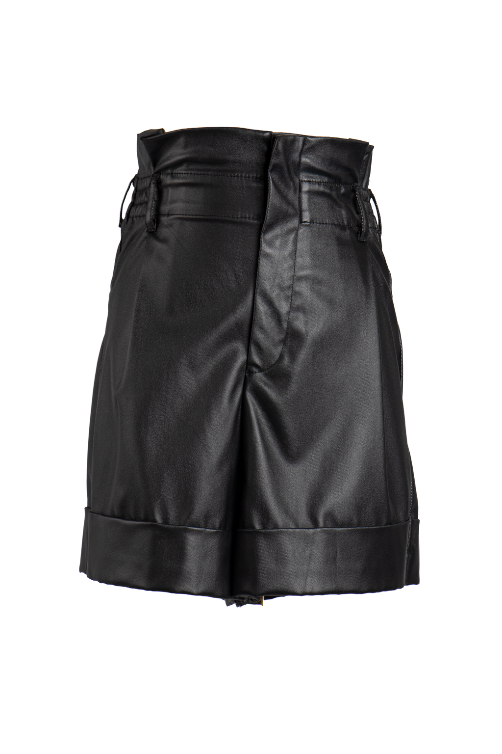 SHORT DE EFECTO PIEL CON CINTURA PAPERBAG