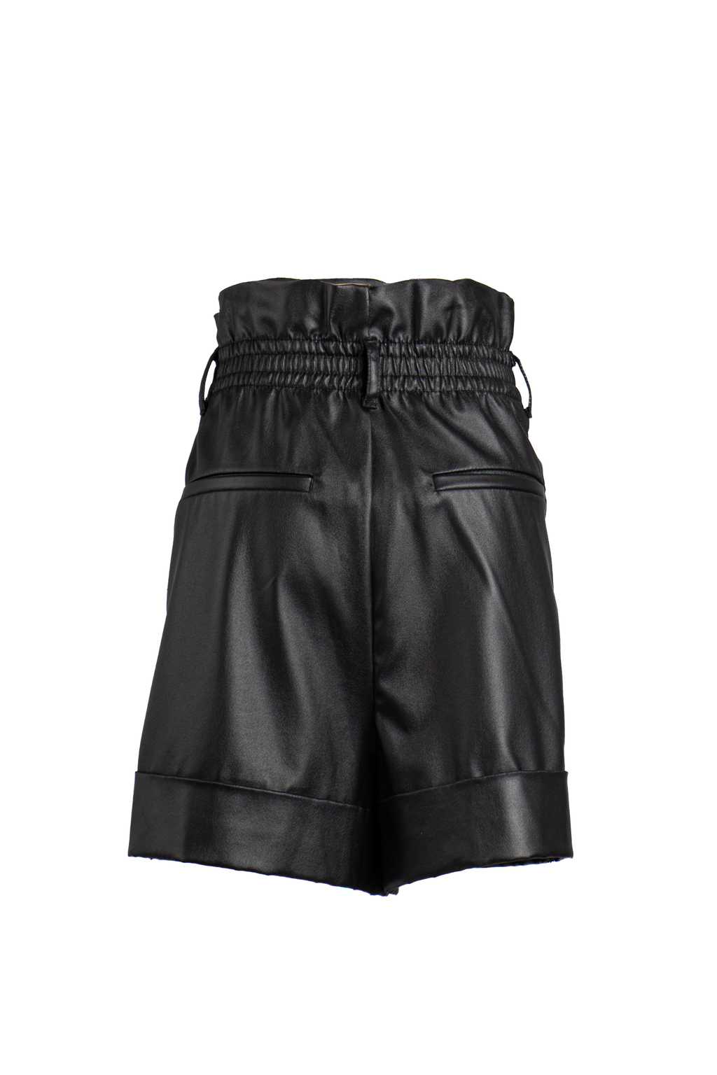 SHORT DE EFECTO PIEL CON CINTURA PAPERBAG