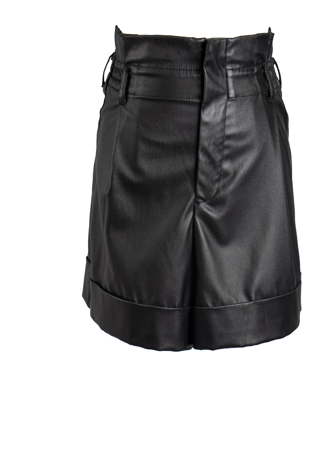 SHORT DE EFECTO PIEL CON CINTURA PAPERBAG